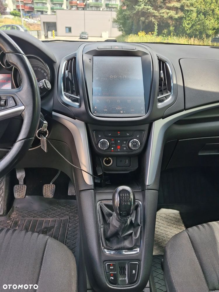 Opel Zafira - 23