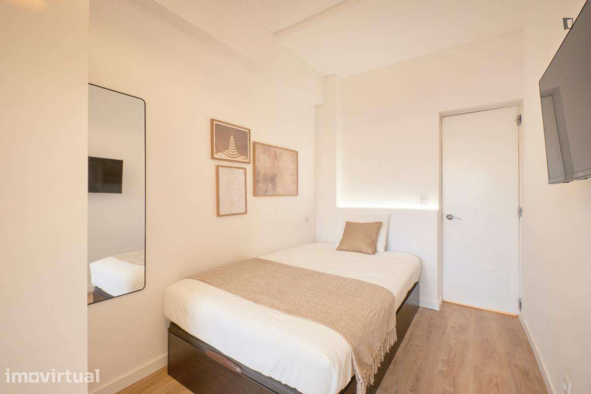 Quarto - localizado em Campolide Lisbon - Grande imagem: 4/34
