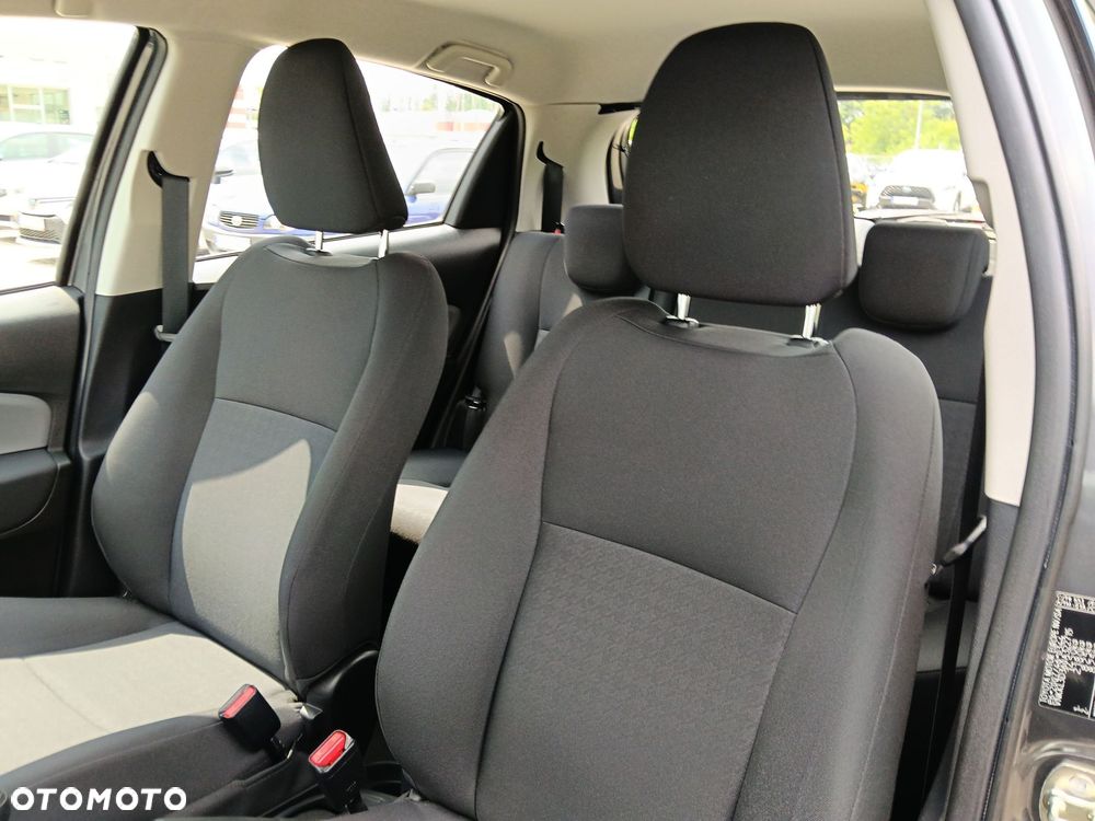 Toyota Yaris - 11