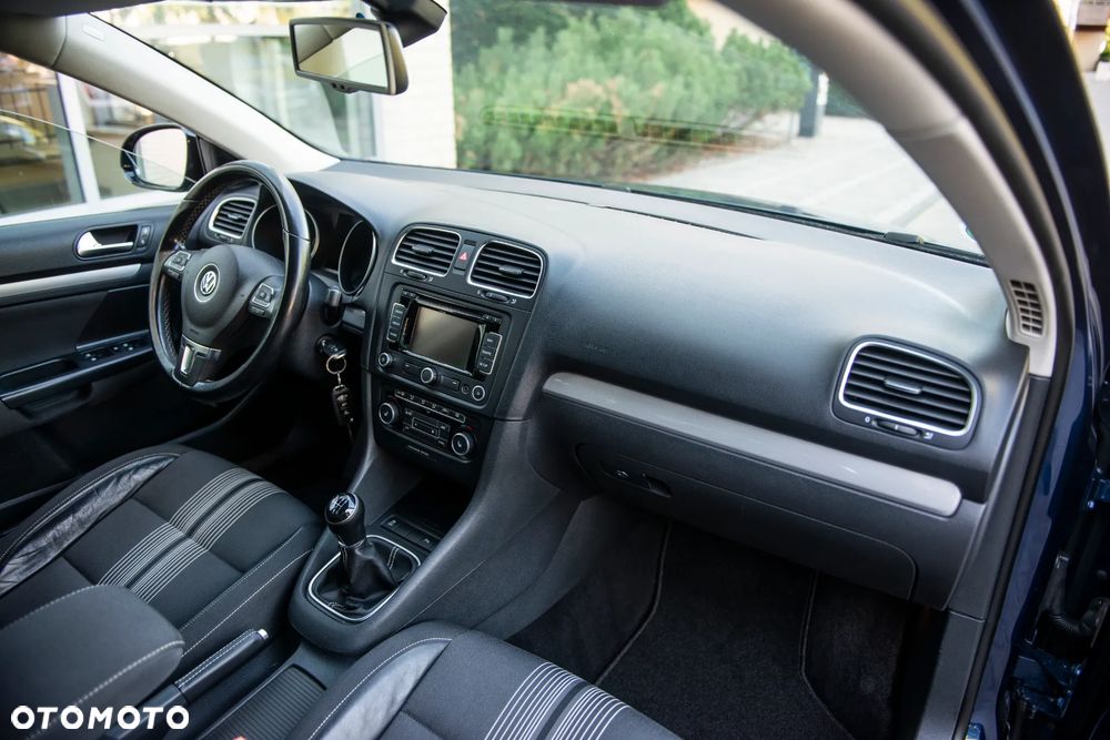 Volkswagen Golf 1.2 TSI MATCH - 24