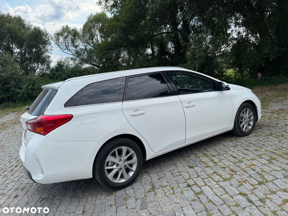 Toyota Auris 1.4 D-4D Comfort - 19