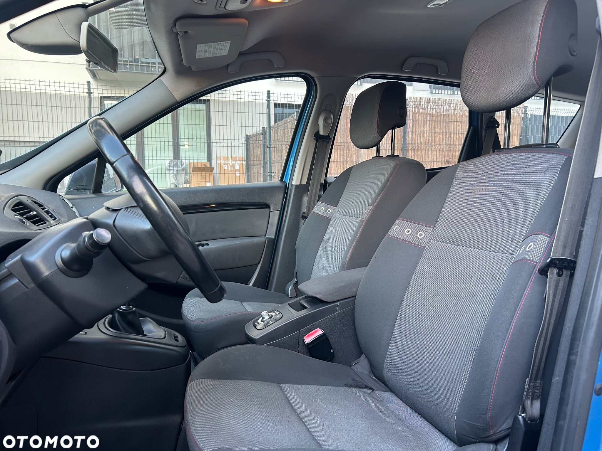 Renault Grand Scenic - 18