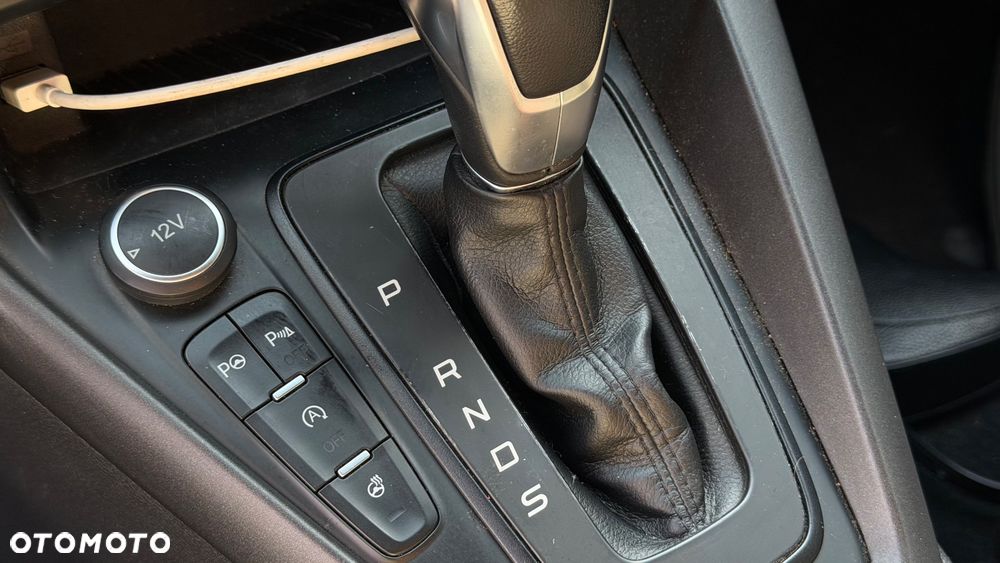 Ford Focus 2.0 TDCi ST PowerShift - 15