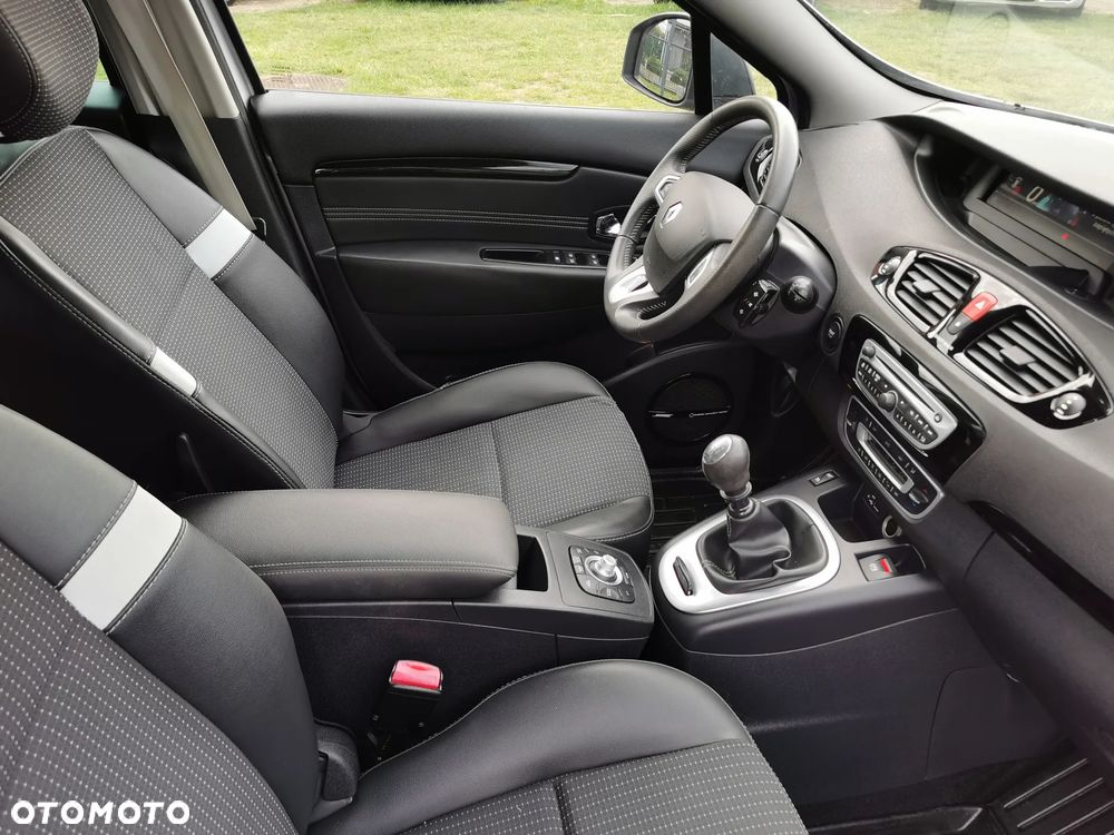 Renault Scenic 1.9 dCi Confort Privilege - 20