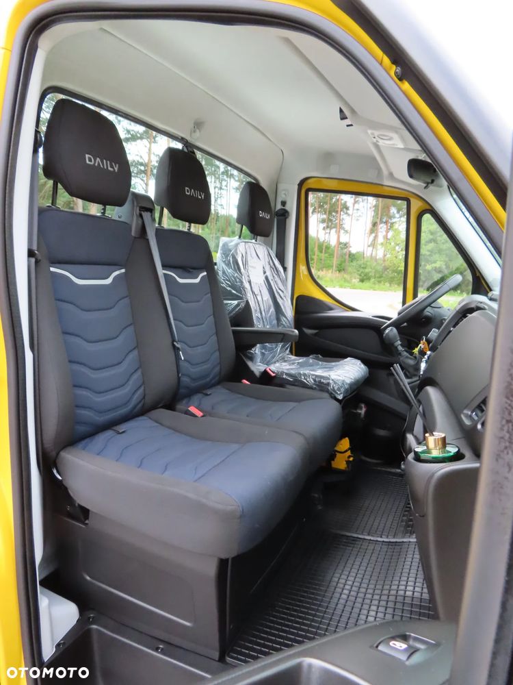 Iveco DAILY 50C18 Laweta POMOC DROGOWA Przewóz Pojazdów AUTOLAWETA 6100 mm Dł. Platformy DMC 3500 Kg Rozstaw Osi 4750 mm WZMACNIANE Zawieszenie Adaptacyjne Pneumatyczne Stan NOWY OKAZJA - 31