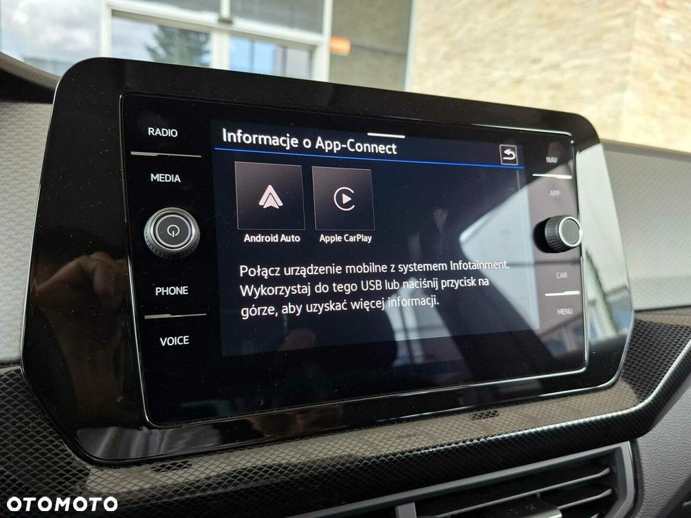 Volkswagen T-Cross - 17