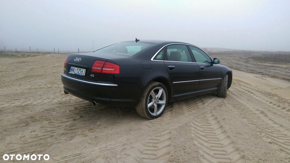 Audi A8 4.2 FSI L Quattro - 4