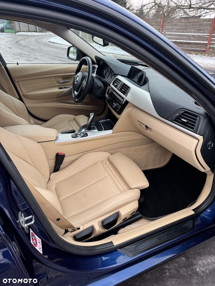 BMW Seria 3 320d Efficient Dynamics Edition - 17