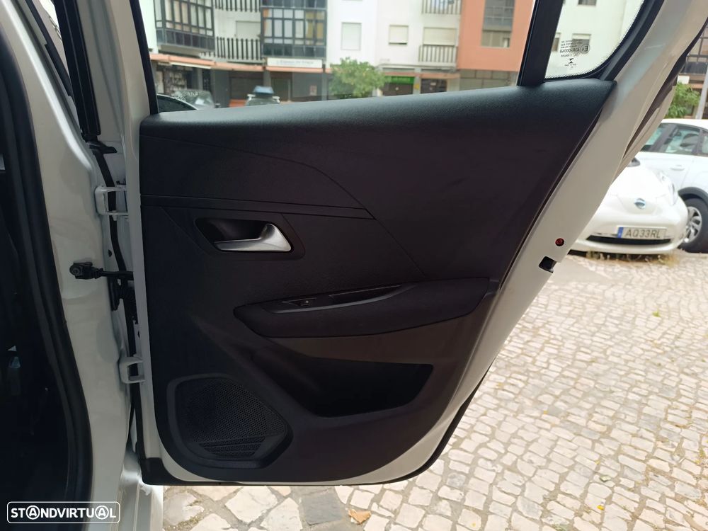 Peugeot 208 PureTech 75 Active Pack - 32