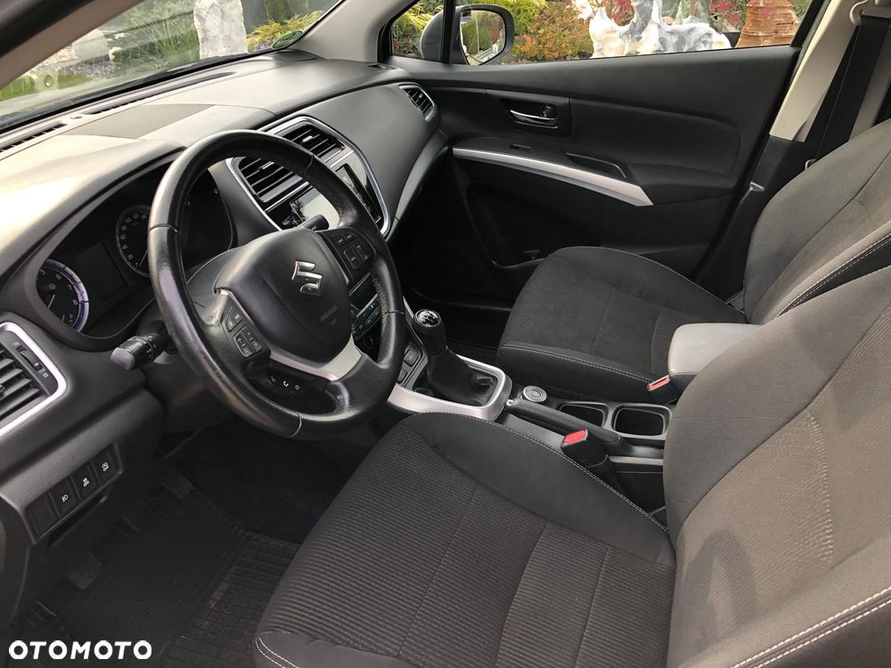 Suzuki SX4 1.5 Comfort - 10