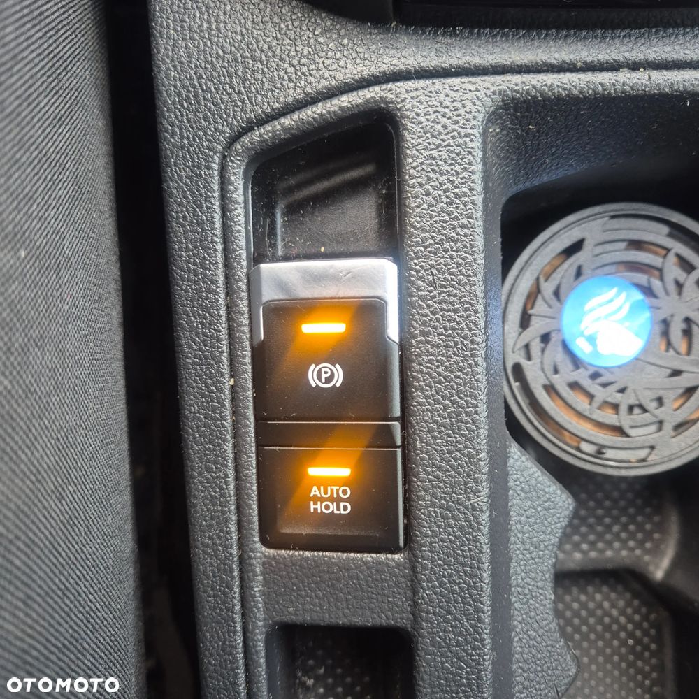 Volkswagen T-Roc 1.0 TSI Style - 24