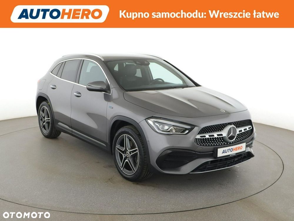 Mercedes-Benz GLA 250 e PHEV AMG Line 8G-DCT - 11