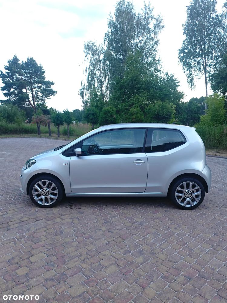 Volkswagen up! 1.0 high - 2