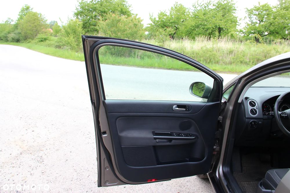 Volkswagen Golf Plus 1.6 TDI DPF DSG MATCH - 9
