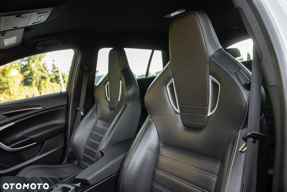 Opel Insignia 2.8 V6 Turbo 4x4 OPC - 19