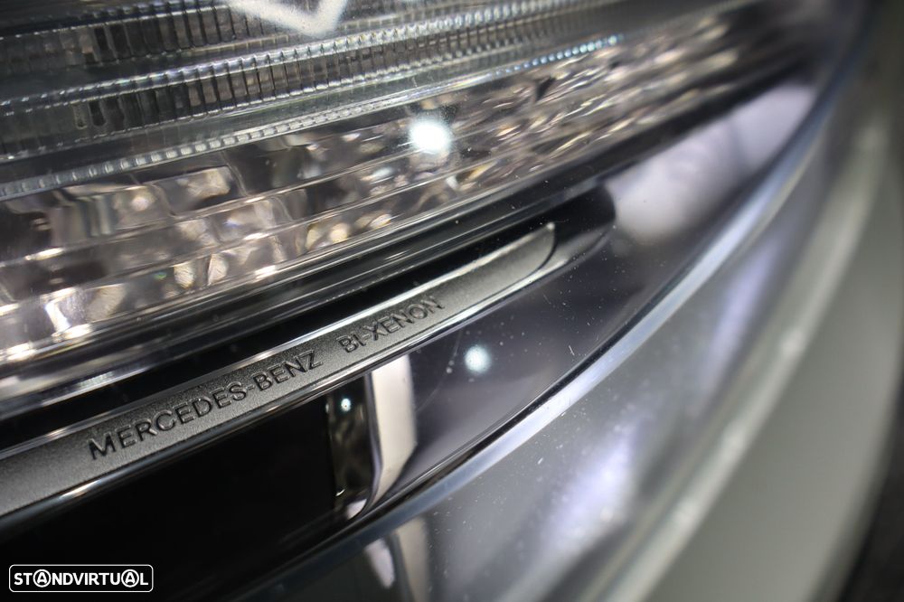 Mercedes-Benz A 45 AMG 4Matic Speedshift 7G-DCT - 32