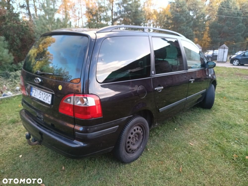 Ford Galaxy - 4
