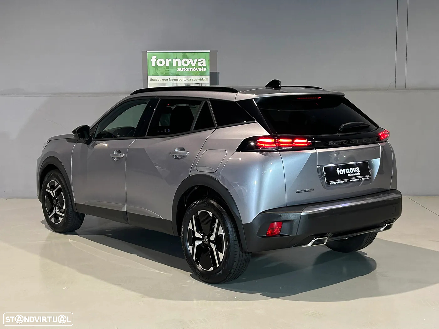 Peugeot 2008 1.2 PureTech Allure EAT8 - 8
