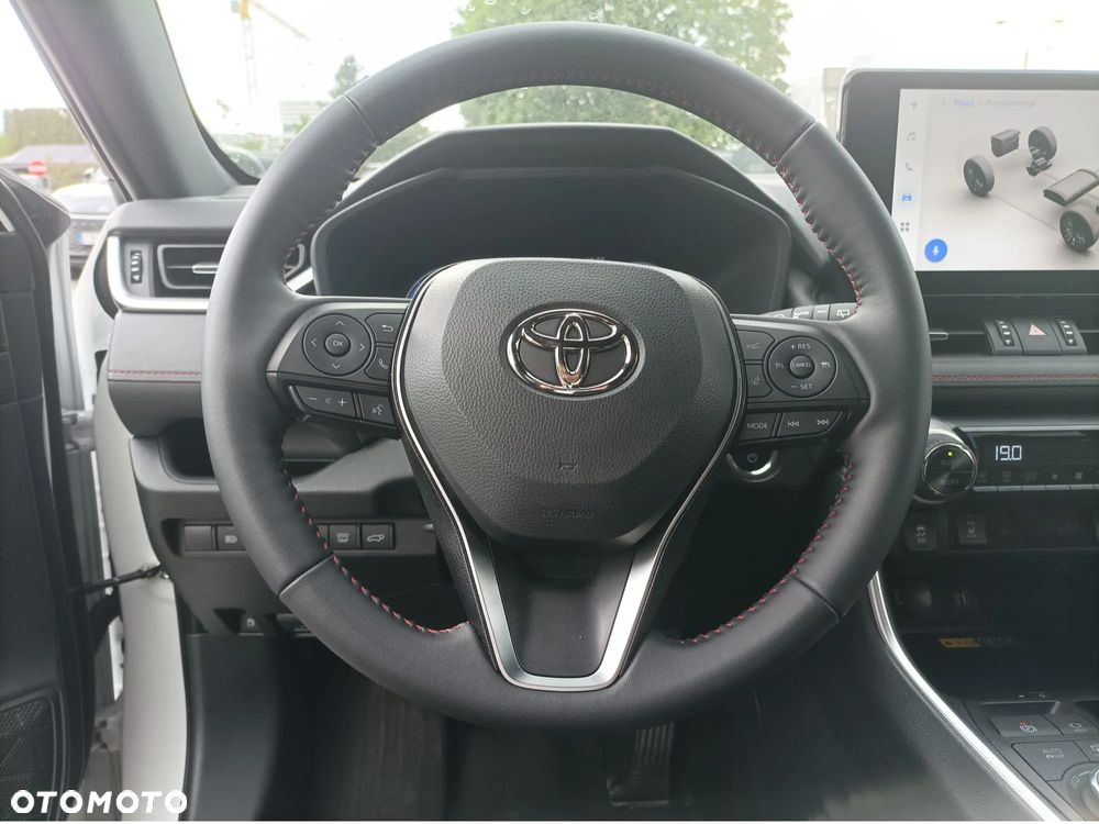 Toyota RAV4 - 16