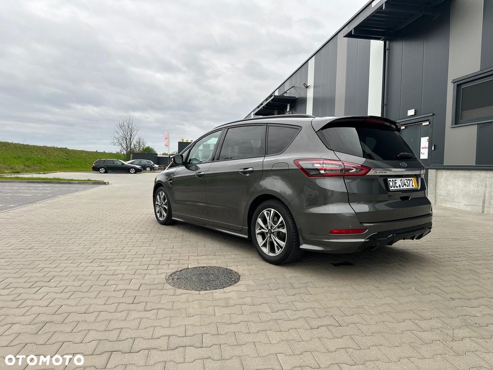 Ford S-Max - 26