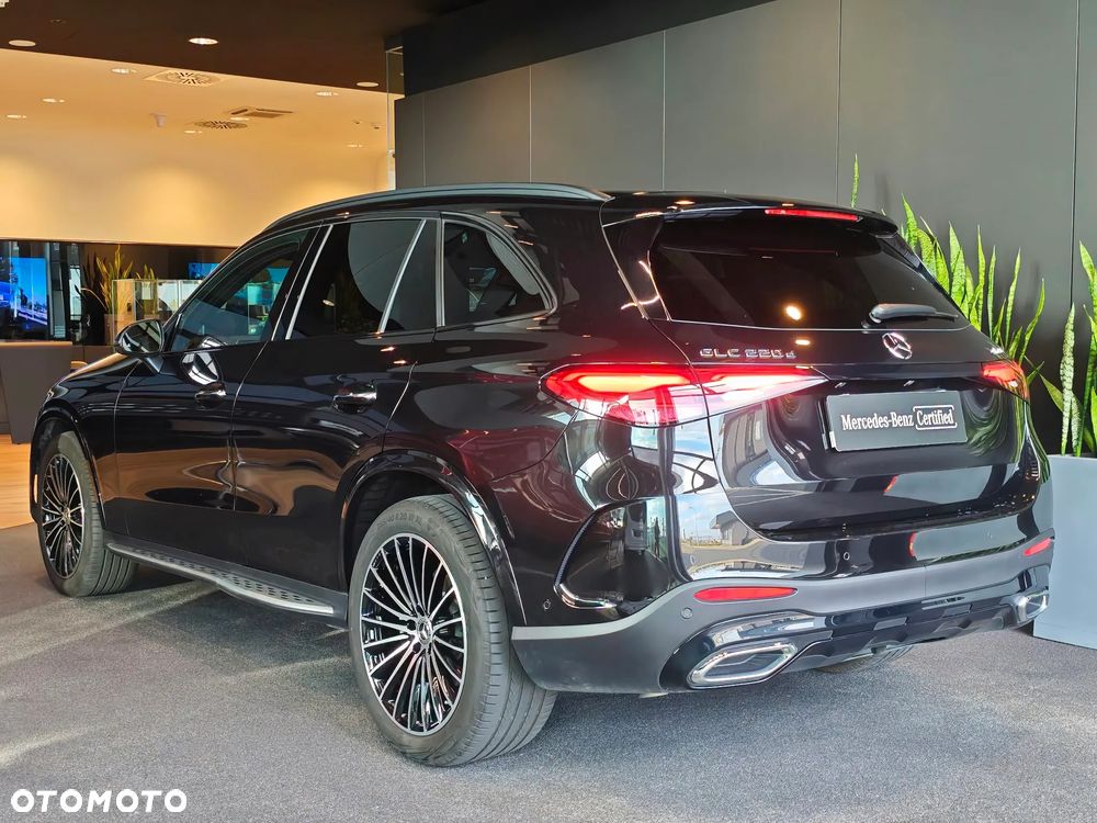 Mercedes-Benz GLC 220 d mHEV 4-Matic AMG Line - 4