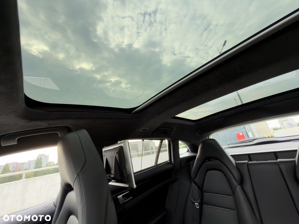 Porsche Panamera Turbo - 29
