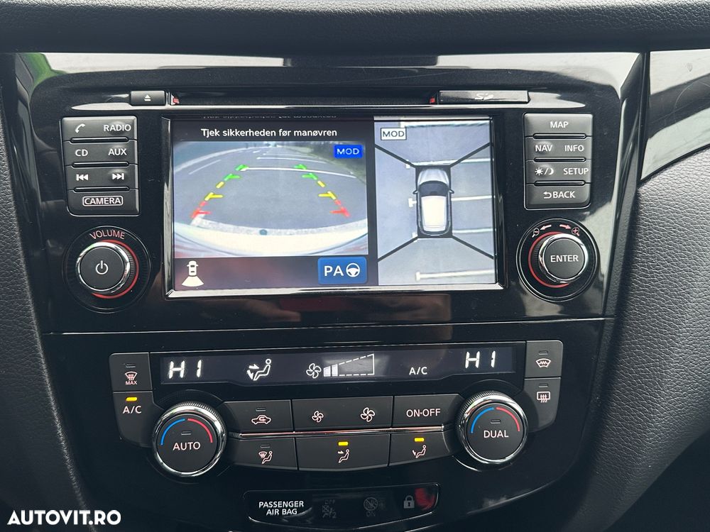 Nissan Qashqai 1.6 DIG-T TEKNA - 18