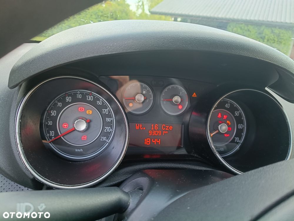Fiat Punto 1.4 Easy Pakiet Easy Plus S&S - 5