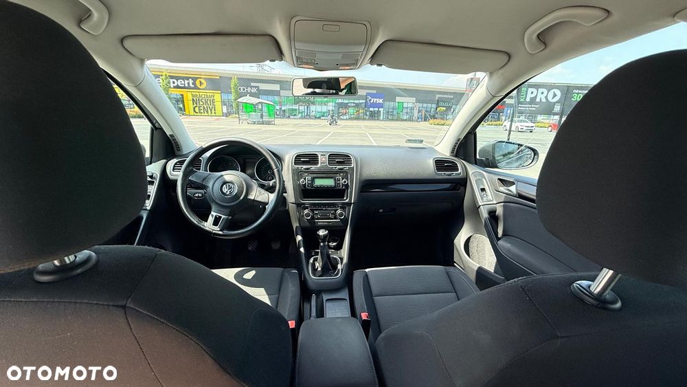 Volkswagen Golf - 11