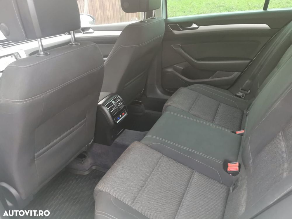 Volkswagen Passat 1.6 TDI (BlueMotion Technology) DSG Comfortline - 15