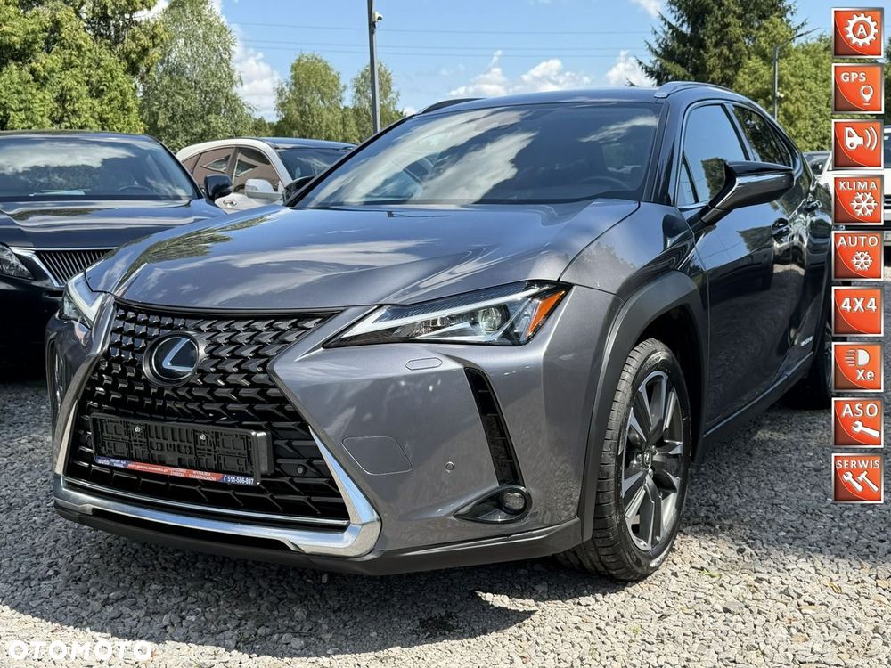 Lexus UX - 1