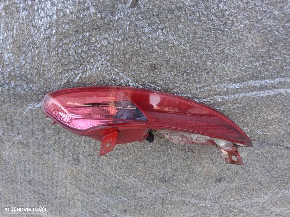 Farolim tras do para-choques Alfa Romeo GT - 1