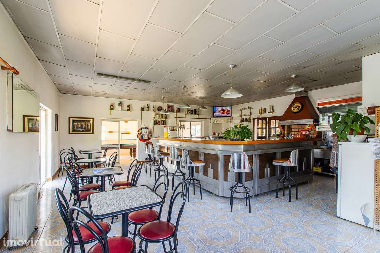 Prédio em À-dos-Ferreiros, Águeda, para Venda - Grande imagem: 3/45