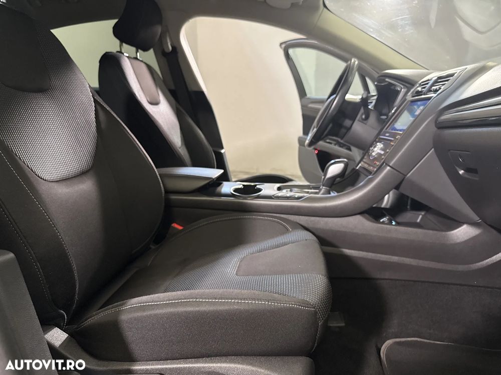 Ford Mondeo - 12