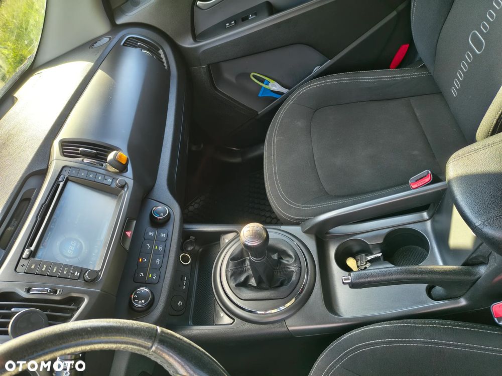 Kia Sportage 2.0 CVVT 4WD Vision - 18