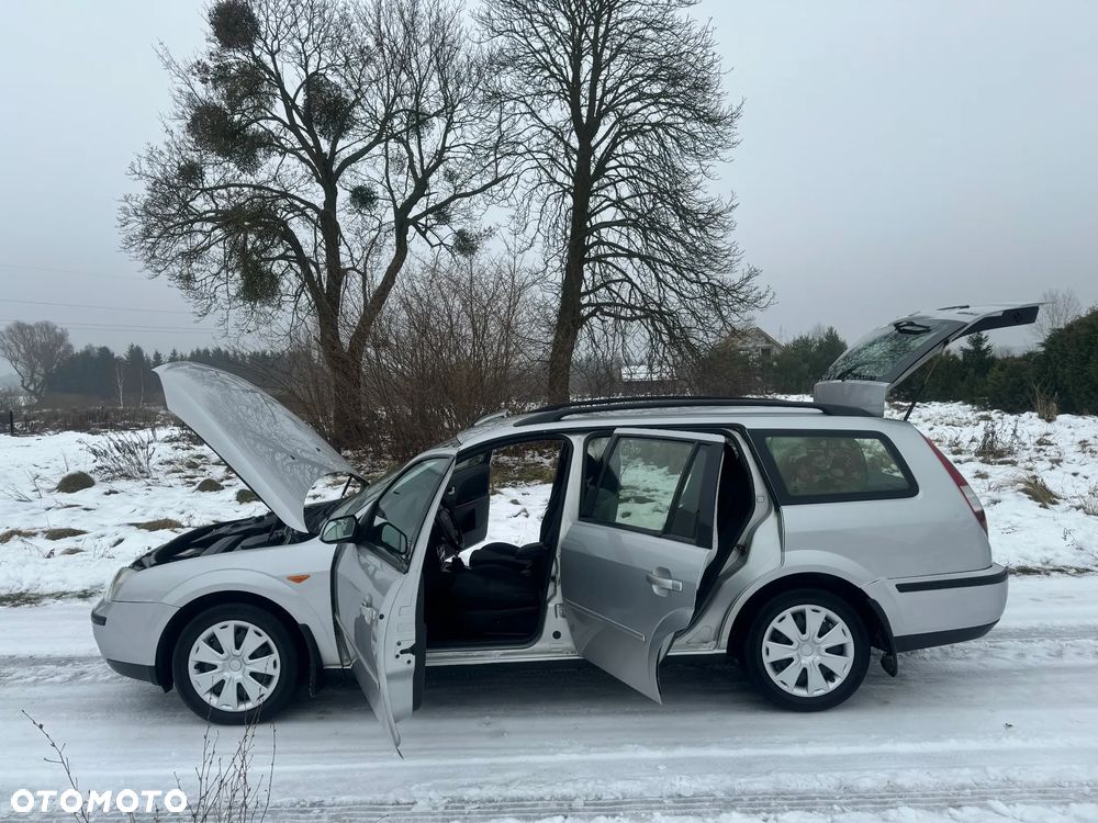 Ford Mondeo 2.0 TDCi Ghia - 19