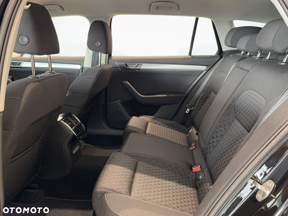 Skoda Superb 2.0 TDI SCR Ambition DSG - 13