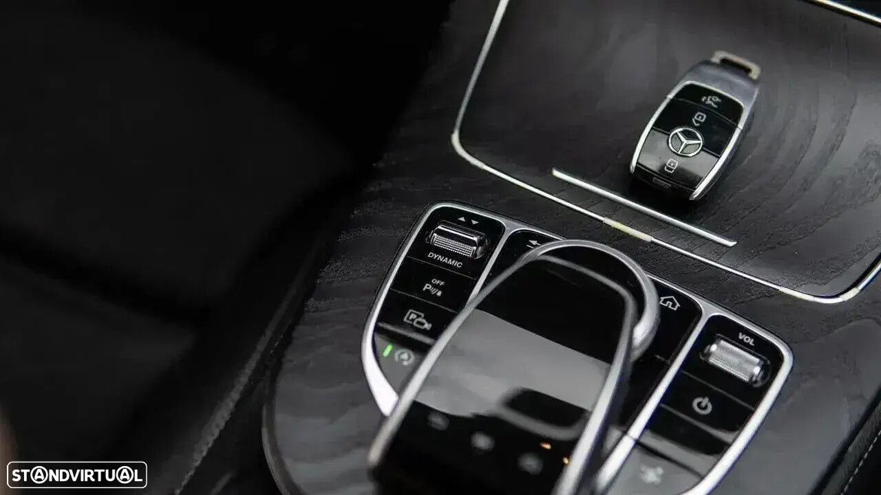 Mercedes-Benz E 220 - 41