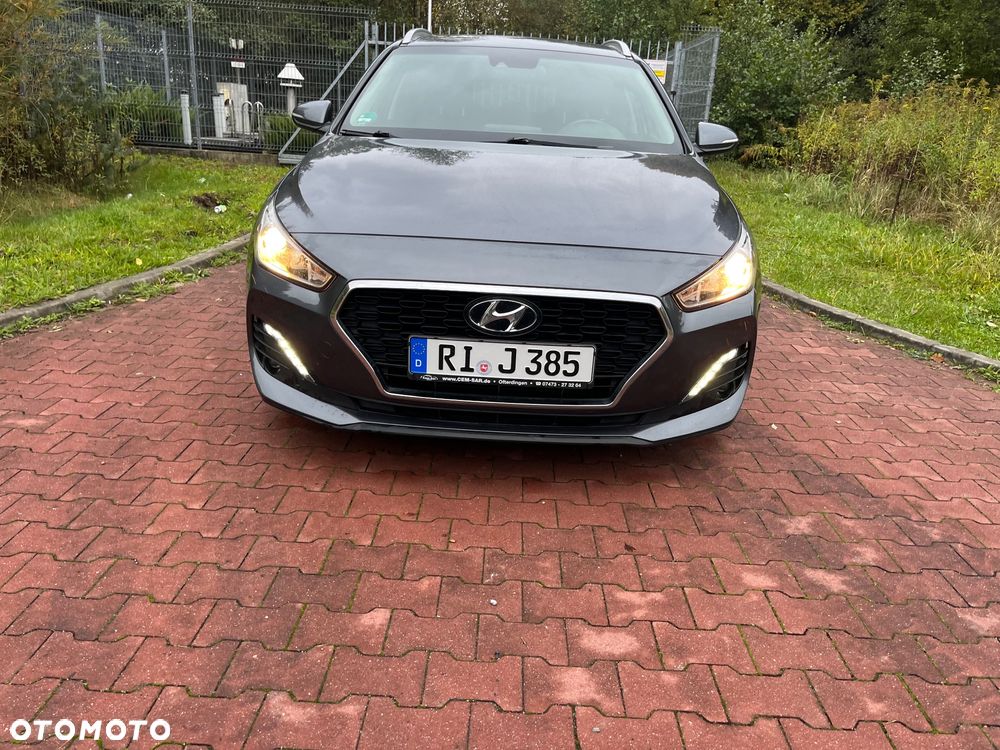 Hyundai i30 1.6 CRDI 48V-Hybrid Trend - 2