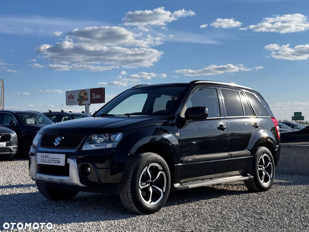 Suzuki Grand Vitara 2.0 Comfort + - 8