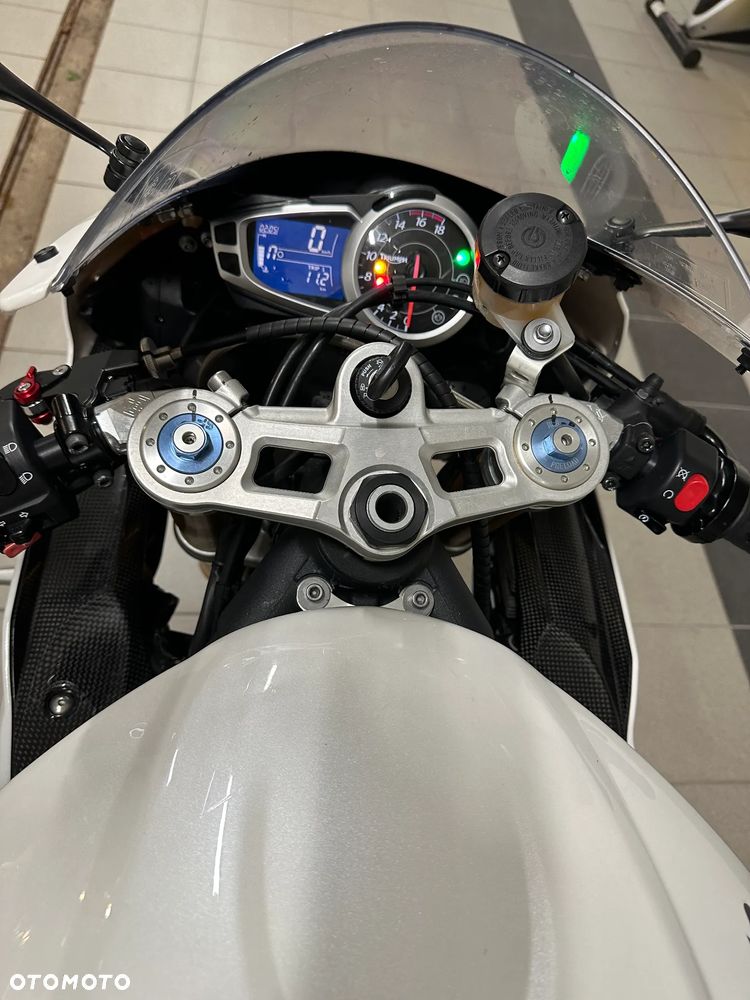 Triumph Daytona - 6
