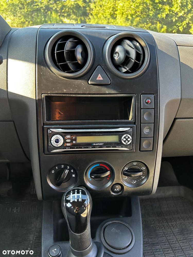 Ford Fusion 1.4 Ambiente - 12