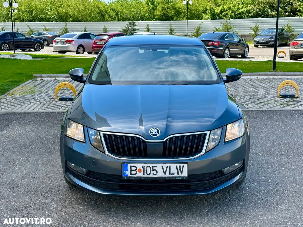 Skoda Octavia - 2
