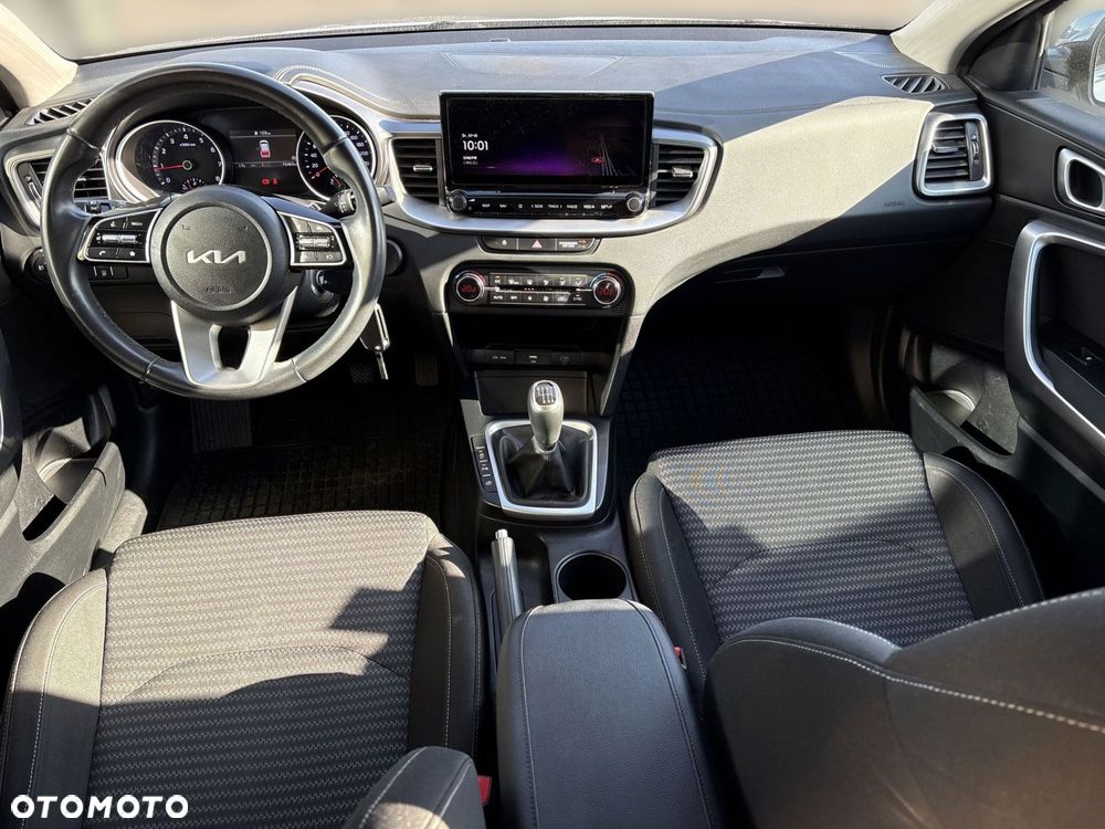 Kia Ceed - 19