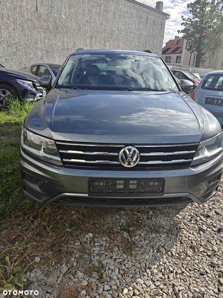 Volkswagen Tiguan - 2