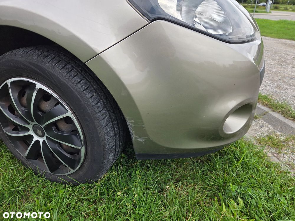 Renault Clio 1.2 16V Alize - 10