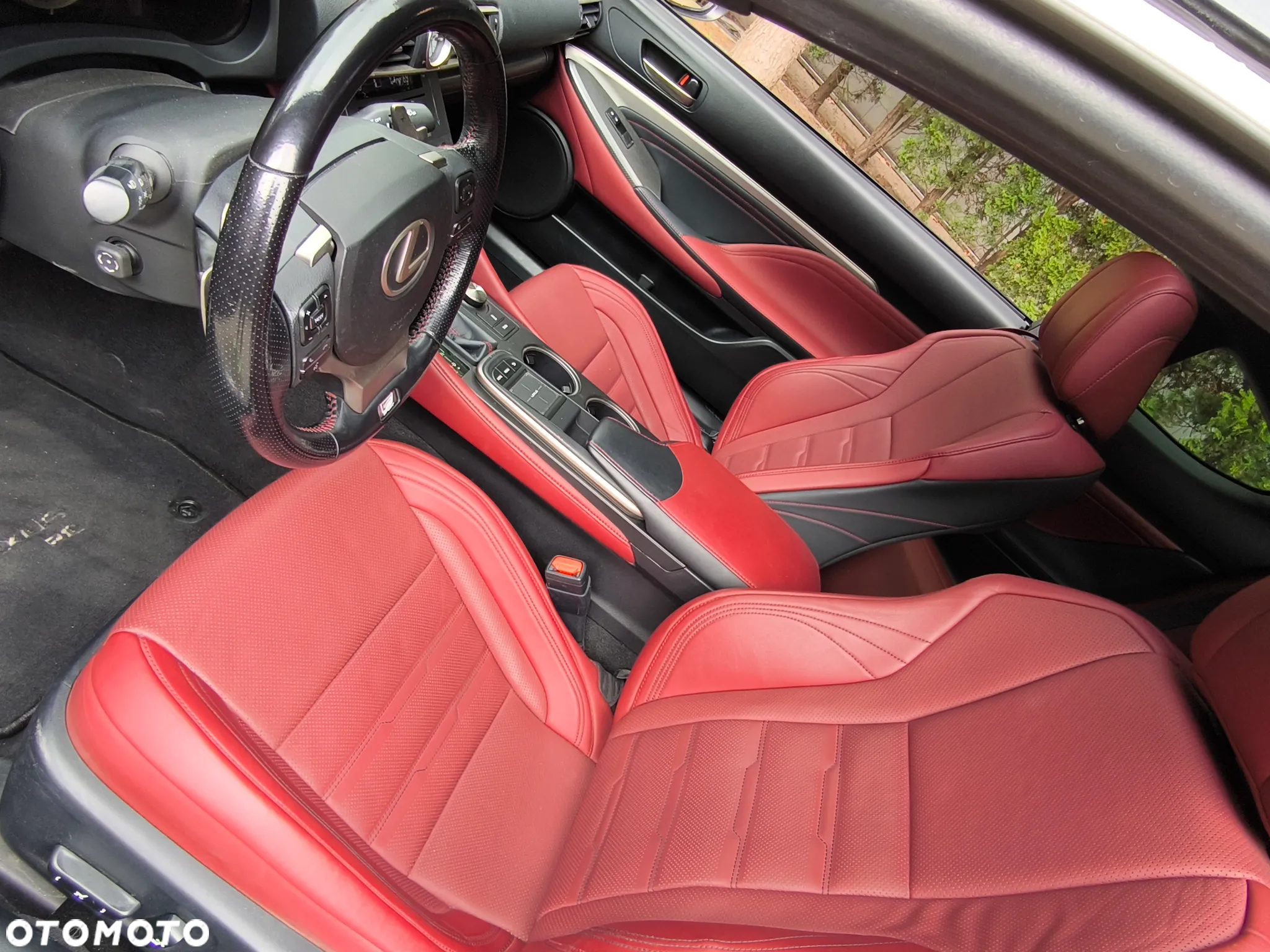Lexus RC - 28