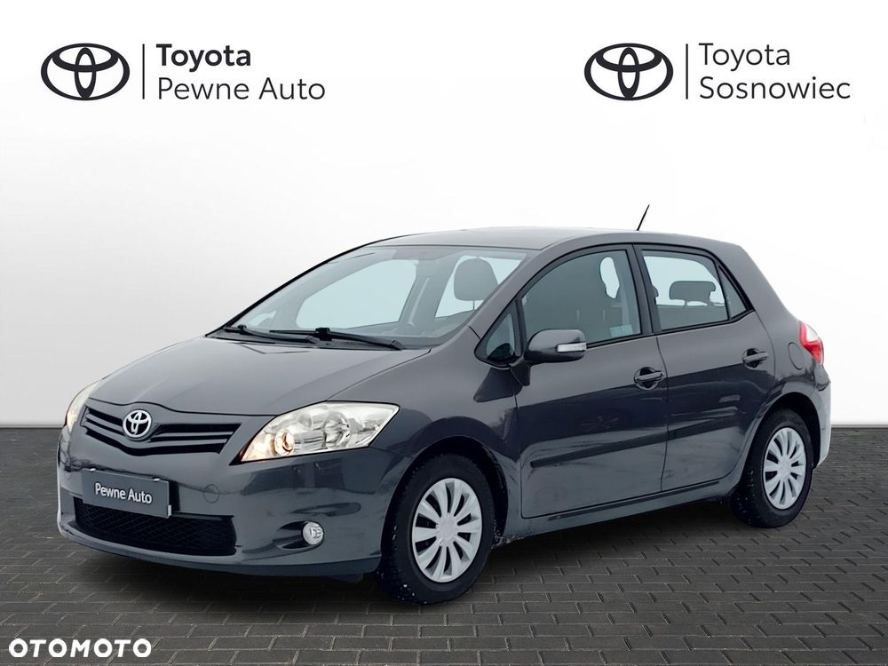 Toyota Auris - 1