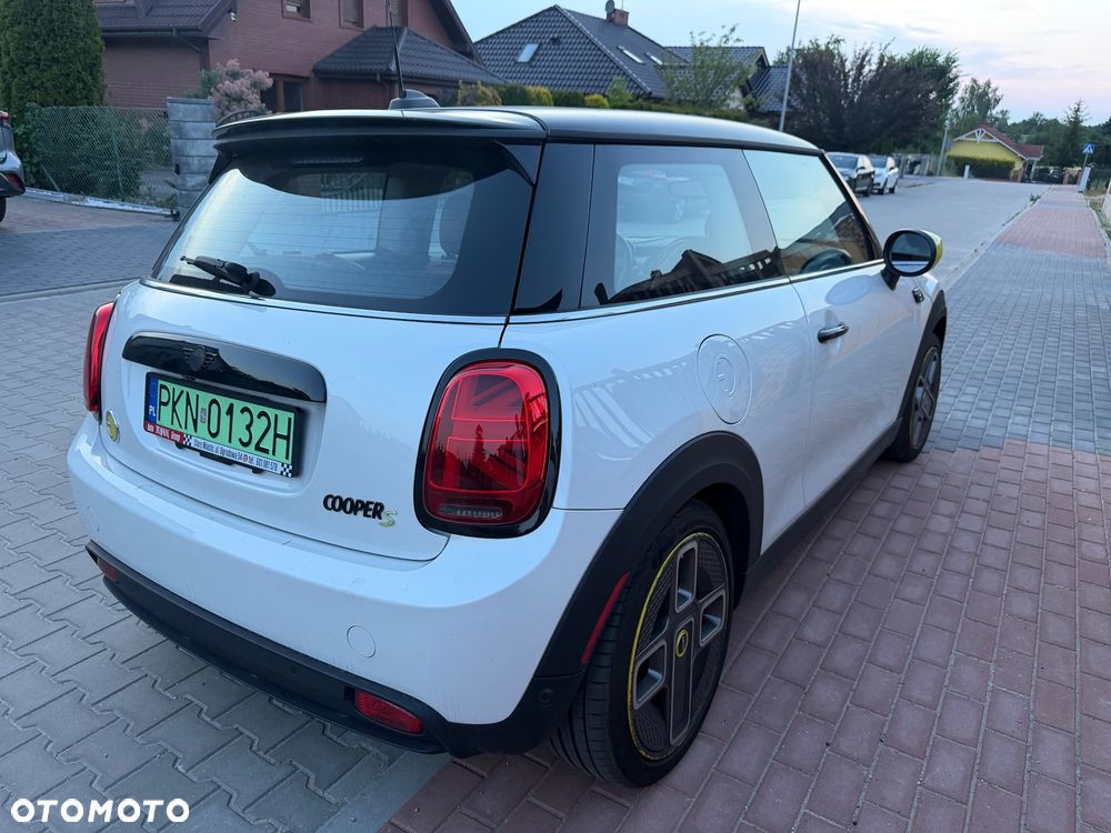 MINI Cooper SE Essential Trim - 31