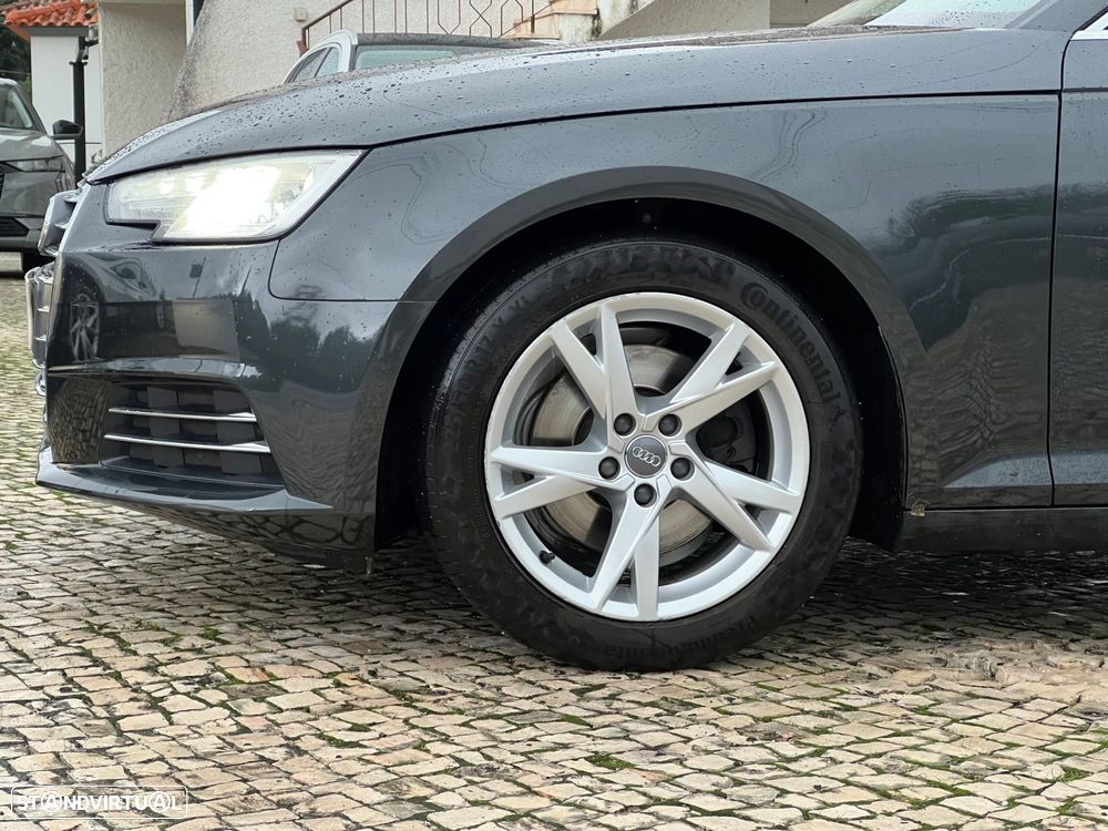 Audi A4 Avant 2.0 TDI Business Line - 2
